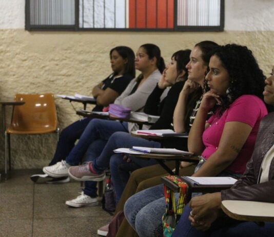Cursinho popular tem até 6 de maio para inscrever em programa do MEC