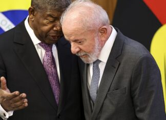 Em encontro, Lula defende ampliação da pauta comercial com a Angola