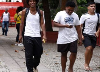 Enem 2025: prazo para pedir isenção da taxa acaba nesta sexta