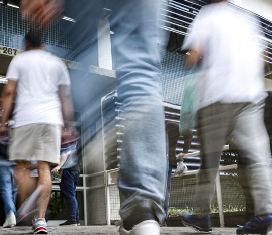Enad 2025: concluintes devem preencher questionário do estudante