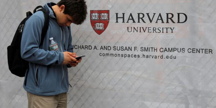 Departamento de Estado dos EUA retoma vistos de estudantes de Harvard
