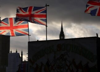 Brasil participa de evento climático em Londres com 45 mil pessoas Brasil participa de evento climático em Londres com 45 mil pessoas