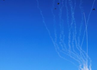 Irã canta ‘vitória’ e diz que Israel foi forçado a aceitar cessar-fogo Irã lança mísseis contra base militar dos Estados Unidos no Catar