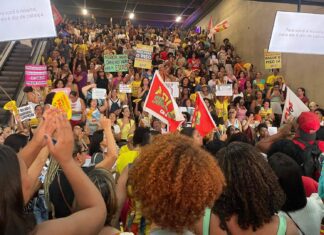Greve Dos Professores De Salvador Completa 36 Dias Com Nova Manifestação Na Estação Da Lapa