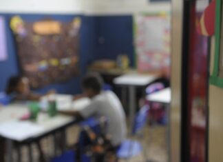 Lula assina decreto que cria Prêmio Nacional da Educação