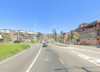Adolescentes Com Facas São Apreendidos Em ônibus Na Avenida Gal Costa, Em Salvador