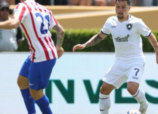 Botafogo perde, mas avança para oitavas da Copa do Mundo de Clubes Botafogo perde, mas avança para oitavas da Copa do Mundo de Clubes