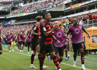 Invictos, times brasileiros decidem futuro na Copa do Mundo de Clubes Invictos, times brasileiros decidem futuro na Copa do Mundo de Clubes