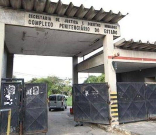 Internos Serram Grade De Cela Em Penitenciária De Salvador