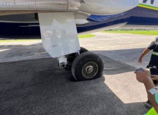 Avião Da Azul Atola Na Pista De Fernando De Noronha