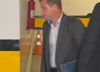 Cid acusa defesa de Bolsonaro de contatar sua família