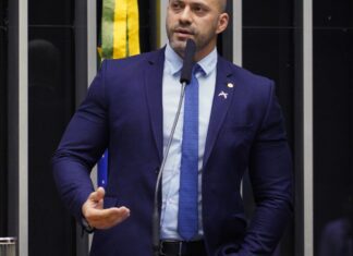 Moraes determina que Daniel Silveira seja submetido a perícia médica