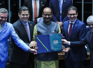 Parlamentos do Brics criticam ações protecionistas no comércio mundial Parlamentos do Brics criticam ações protecionistas no comércio mundial