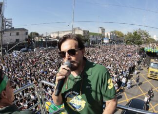 Dois milhões de fiéis acompanham a Marcha para Jesus em São Paulo