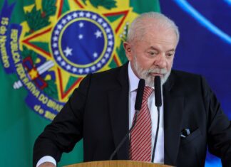 Lula reafirma que guerra em Gaza é genocídio e que judeus são contra Lula reafirma que guerra em Gaza é genocídio e que judeus são contra