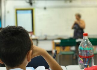 Governo abre canal para sugestões sobre uso de IA na educação