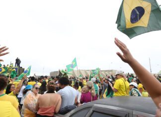 Moraes vota para condenar acusado de liderar acampamento golpista Moraes vota para condenar acusado de liderar acampamento golpista