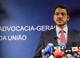 AGU chama de “sórdida” retaliação dos EUA a Moraes