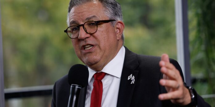 Parceria entre Brics aumenta capacidade de produção de medicamentos
