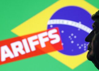 Senadores dos EUA falam em “abuso de poder” de Trump contra o Brasil Senadores dos EUA falam em "abuso de poder" de Trump contra o Brasil