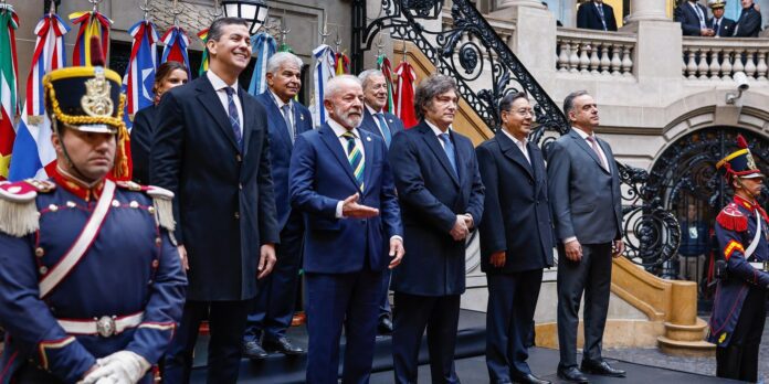 Brasil assume Mercosul com proposta de mais integração regional
