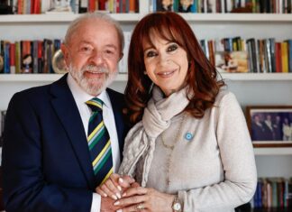 Cristina Kirchner está com gana de luta, diz Lula após visita Cristina Kirchner está com gana de luta, diz Lula após visita