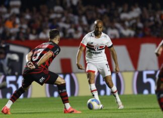 Brasileirão retorna com Flamengo x São Paulo neste sábado, no Maracanã Brasileirão retorna com Flamengo x São Paulo neste sábado, no Maracanã