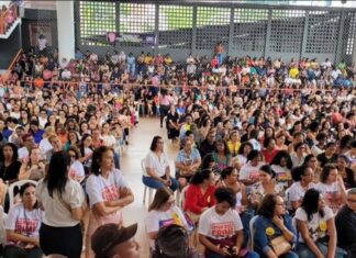 Professores De Salvador Realizam Nova Assembleia Para Decidir Rumos Da Greve, Que Já Dura Mais De Dois Meses