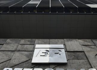 Petrobras compra 42,5% de bloco de exploração de petróleo na Namíbia