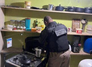 Casal é Preso Durante Operação Contra O Tráfico De Drogas Em Porto Seguro