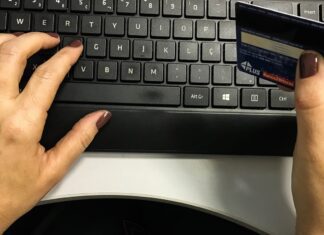 Associação pede inclusão de sites dos EUA em lista de pirataria