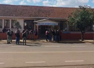 Escola receberá psicólogos especialistas em violência após atentado