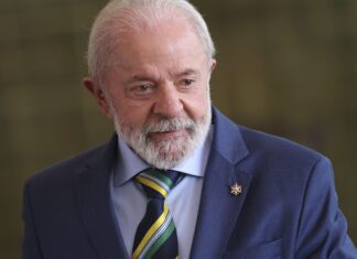 Brasil irá responder a tarifaço dos EUA com reciprocidade, diz Lula Brasil irá responder a tarifaço dos EUA com reciprocidade, diz Lula