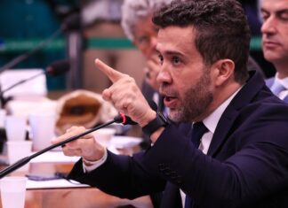 Janones é suspenso por três meses em Conselho de Ética da Câmara