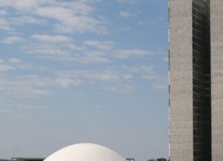 Senado aprova PEC que define educação como vetor de progresso do país