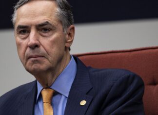 Taxação ao Brasil tem compreensão imprecisa dos fatos, diz Barroso