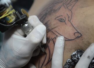 CFM proíbe anestesia para a realização de tatuagens