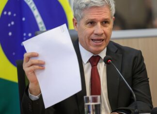 Governo pode prorrogar Brasil Soberano, diz Teixeira