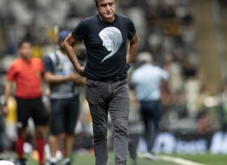 Atlético-MG anuncia saída do técnico Cuca, oito meses após contratação Atlético-MG anuncia saída do técnico Cuca, oito meses após contratação
