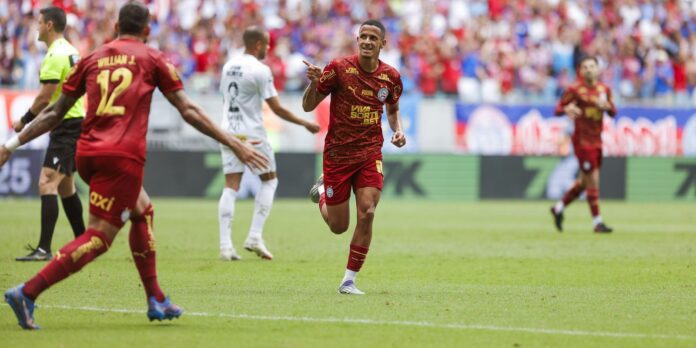 Bahia derrota Santos e ganha força na luta por vaga na Libertadores