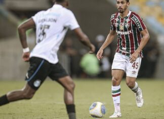 Duelo de Tricolores: Flu recebe Grêmio pela 18ª rodada do Brasileirão Duelo de Tricolores: Flu recebe Grêmio pela 18ª rodada do Brasileirão