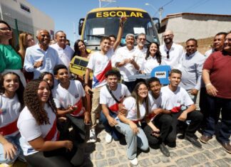 Jerônimo Entrega Obras E Anuncia Investimentos Na Educação De Ibotirama