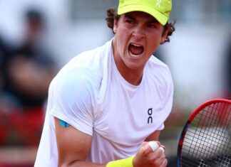 João Fonseca estreia com vitória de virada sobre chinês em Cincinnati João Fonseca estreia com vitória de virada sobre chinês em Cincinnati