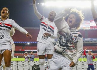 São Paulo bate Ferroviária e avança à semi do Brasileirão Feminino São Paulo bate Ferroviária e avança à semi do Brasileirão Feminino