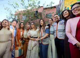 Janja Visita Cozinha Comunitária Em Salvador