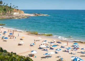 VÍDEO: Jovem é Resgatada De Afogamento Em Ponto Turístico De Salvador