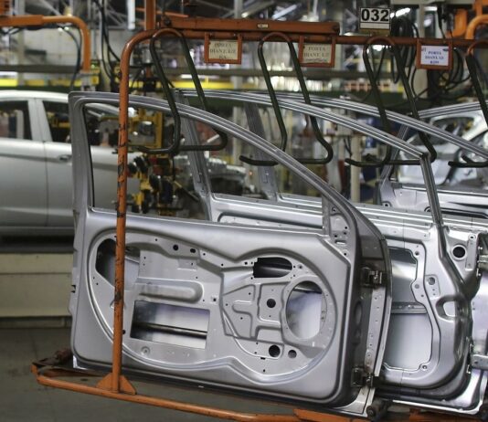 Indústria nacional cresce 1,8% em janeiro de 2026