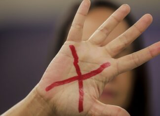 OMS: 840 milhões de mulheres no mundo foram alvo de violência