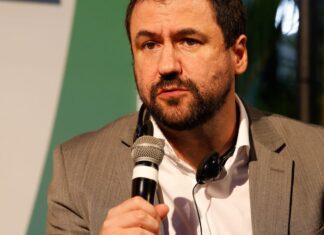 PL da Adultização amplia responsabilidade de big techs, diz secretário