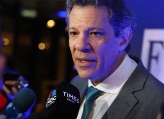 Haddad não vai à ONU para acompanhar possível votação de isenção do IR